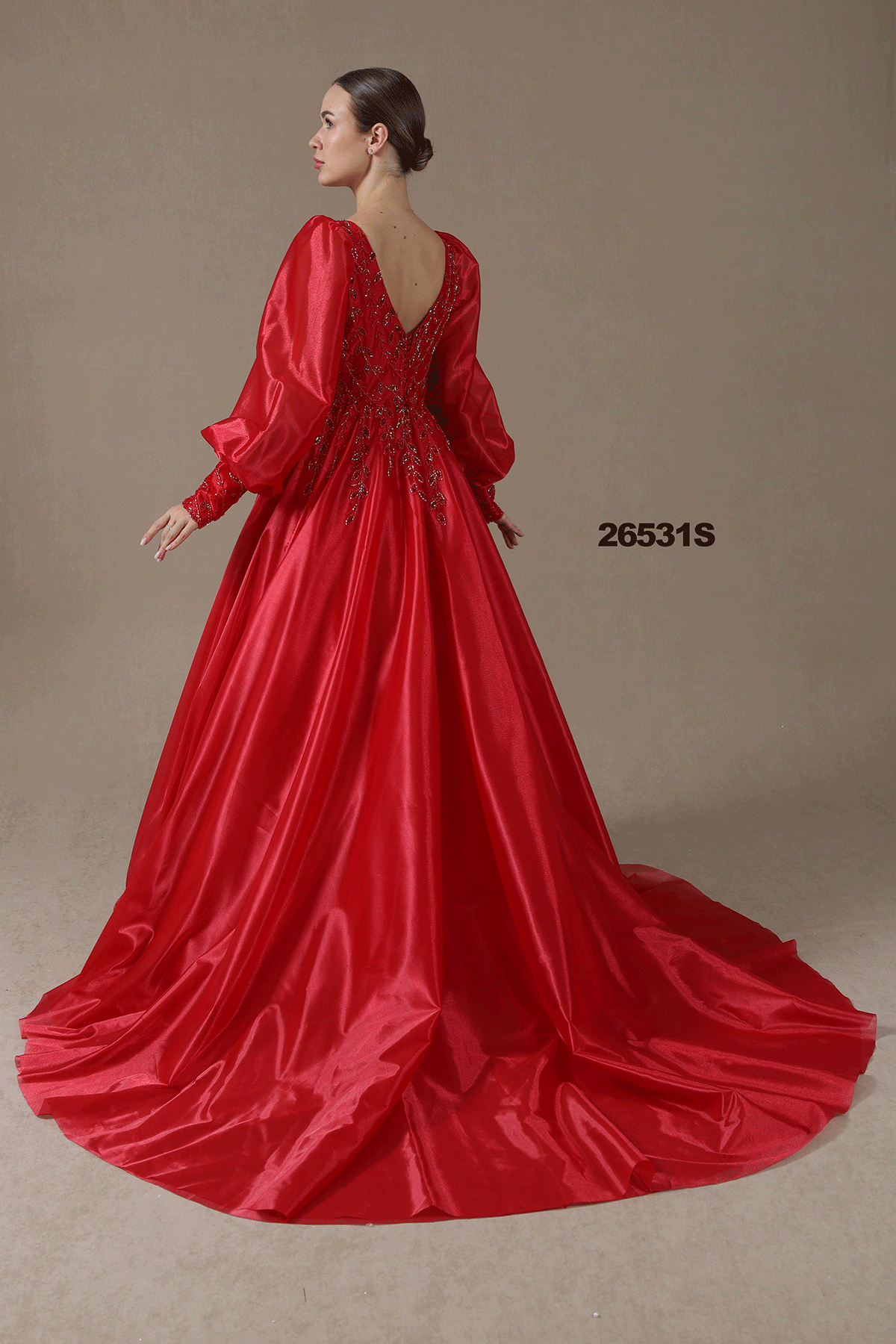 AJA V Yaka Helen A Kesim Pileli Gelinlik